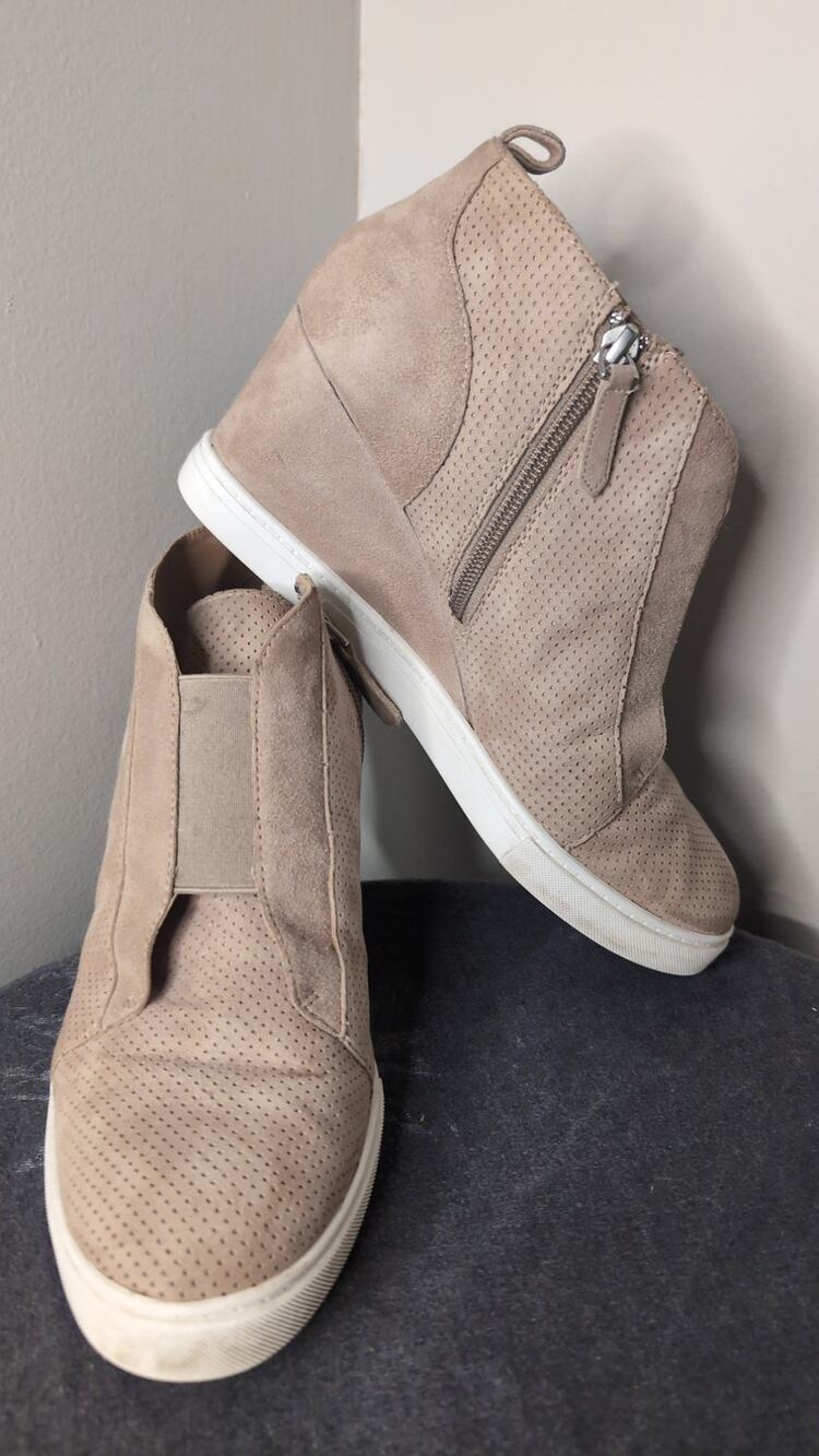Linea Paolo Felicia Suede Wedge Sneaker Booties | Size 9